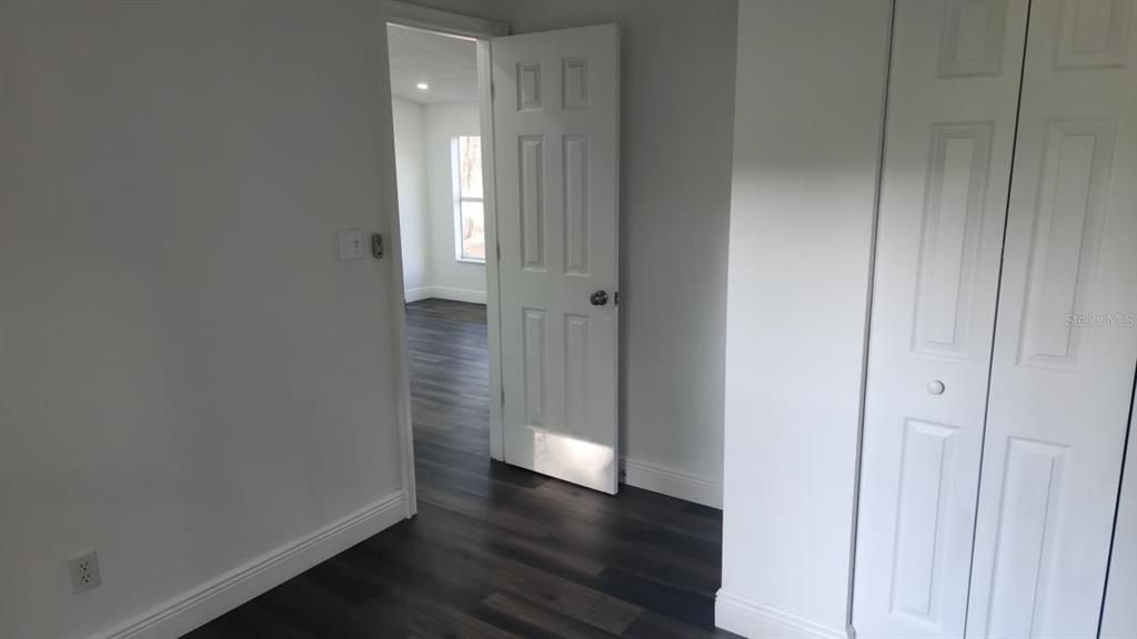 На продажу: $210,000 (3 спален, 2 ванн, 1242 Квадратных фут)