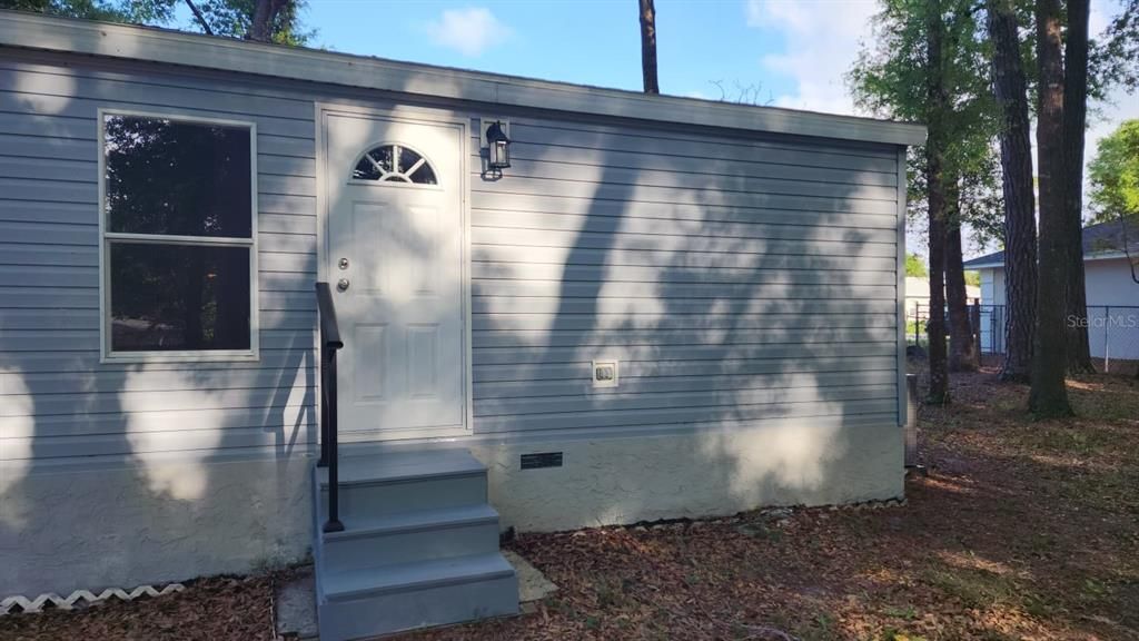 На продажу: $210,000 (3 спален, 2 ванн, 1242 Квадратных фут)