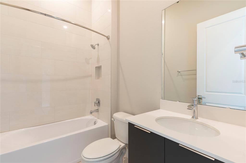 En Venta: $462,900 (5 camas, 4 baños, 2630 Pies cuadrados)