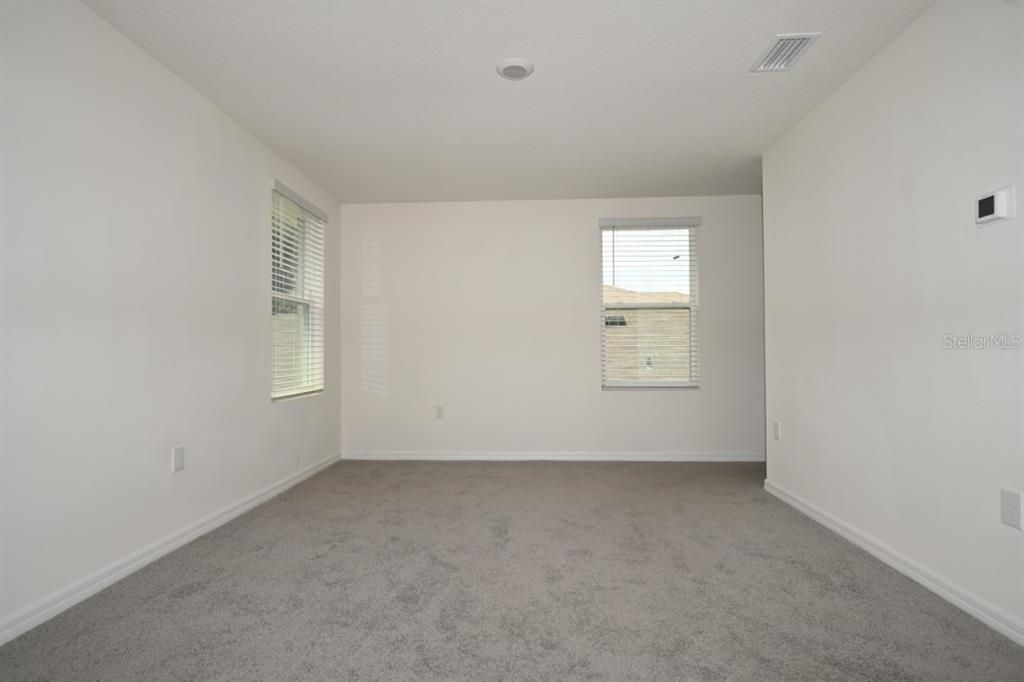 For Sale: $293,242 (3 beds, 2 baths, 1942 Square Feet)
