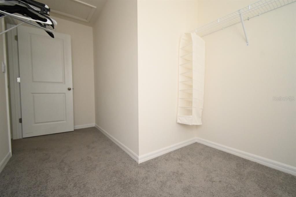 For Sale: $293,242 (3 beds, 2 baths, 1942 Square Feet)