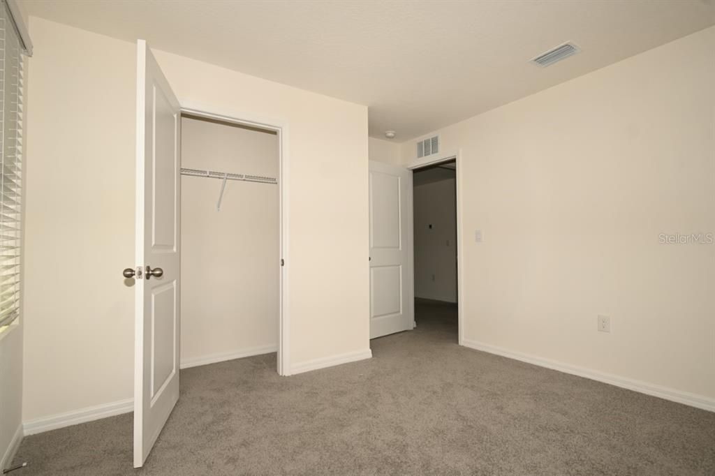 For Sale: $293,242 (3 beds, 2 baths, 1942 Square Feet)