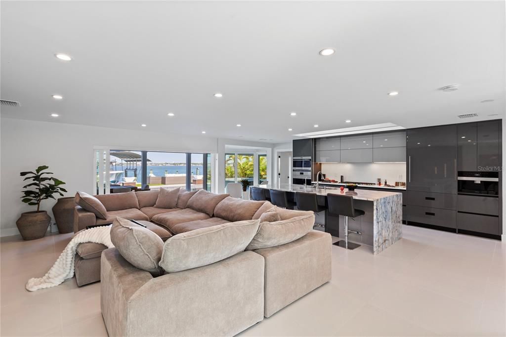 For Sale: $3,400,000 (4 beds, 3 baths, 2653 Square Feet)