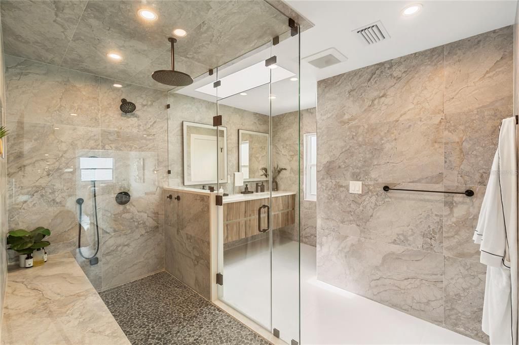 For Sale: $3,400,000 (4 beds, 3 baths, 2653 Square Feet)