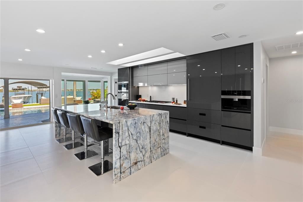 For Sale: $3,400,000 (4 beds, 3 baths, 2653 Square Feet)