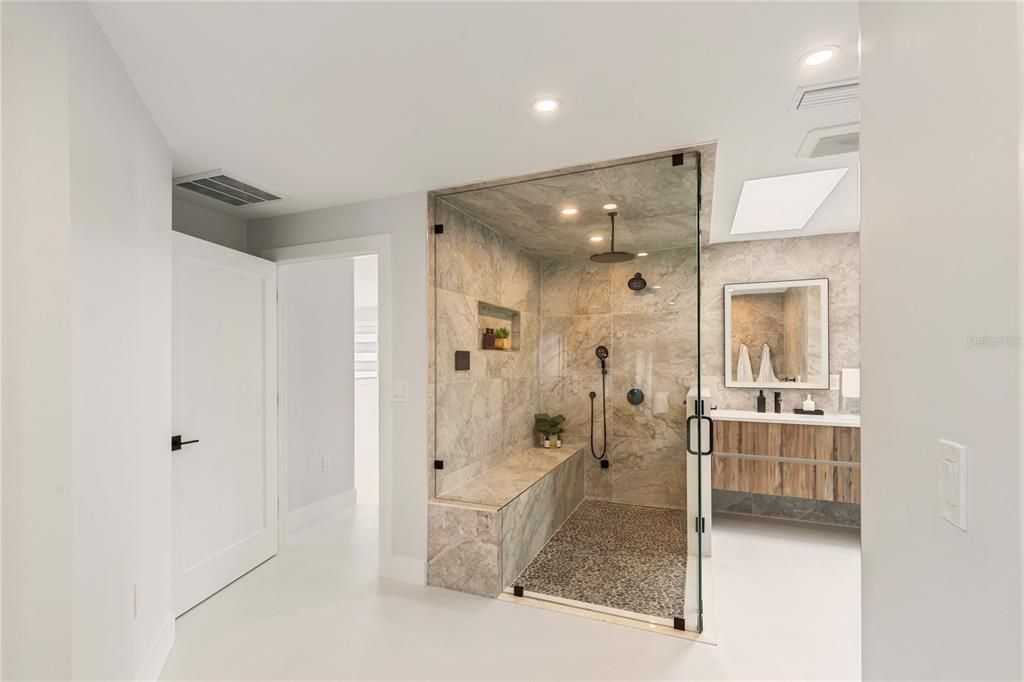 For Sale: $3,400,000 (4 beds, 3 baths, 2653 Square Feet)