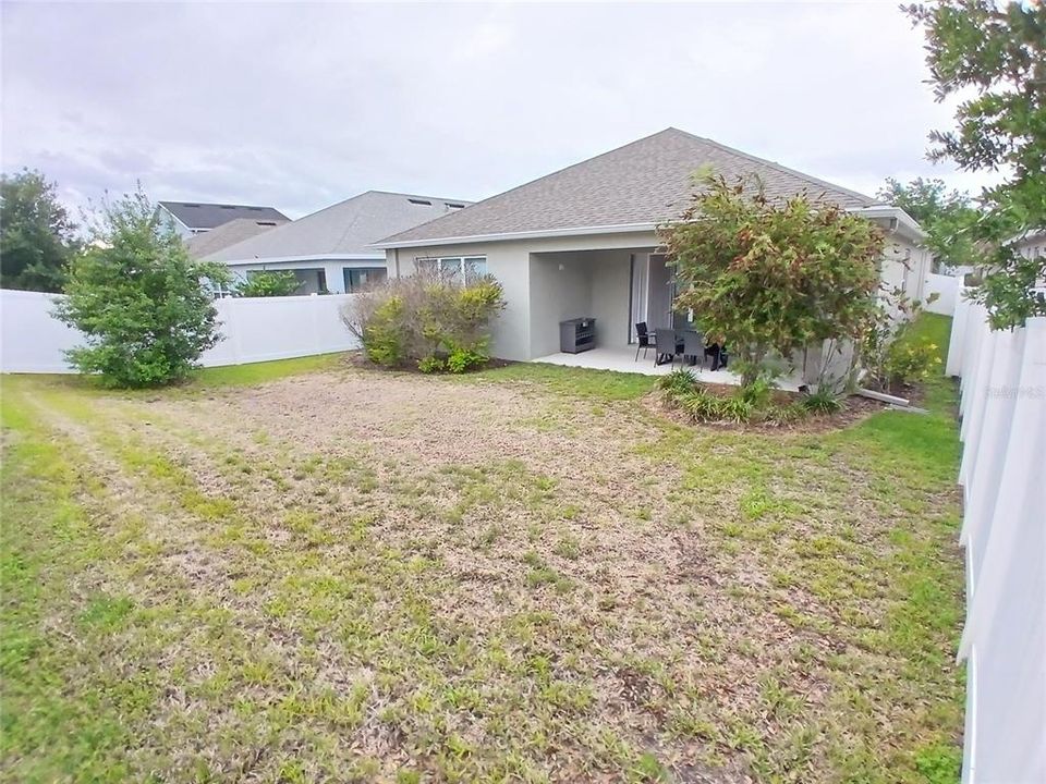 Active With Contract: $475,000 (4 beds, 3 baths, 2415 Square Feet)
