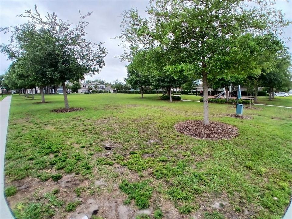 Active With Contract: $475,000 (4 beds, 3 baths, 2415 Square Feet)