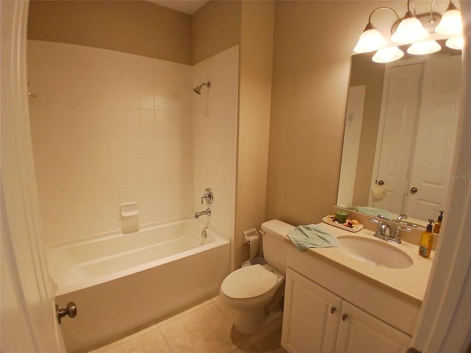 Active With Contract: $475,000 (4 beds, 3 baths, 2415 Square Feet)