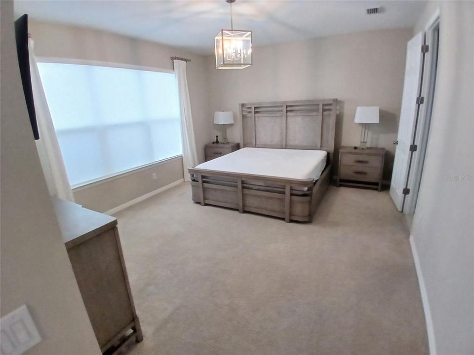 Active With Contract: $475,000 (4 beds, 3 baths, 2415 Square Feet)