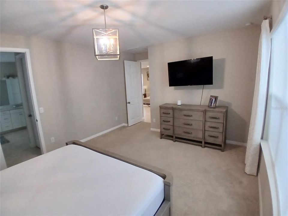 Active With Contract: $475,000 (4 beds, 3 baths, 2415 Square Feet)