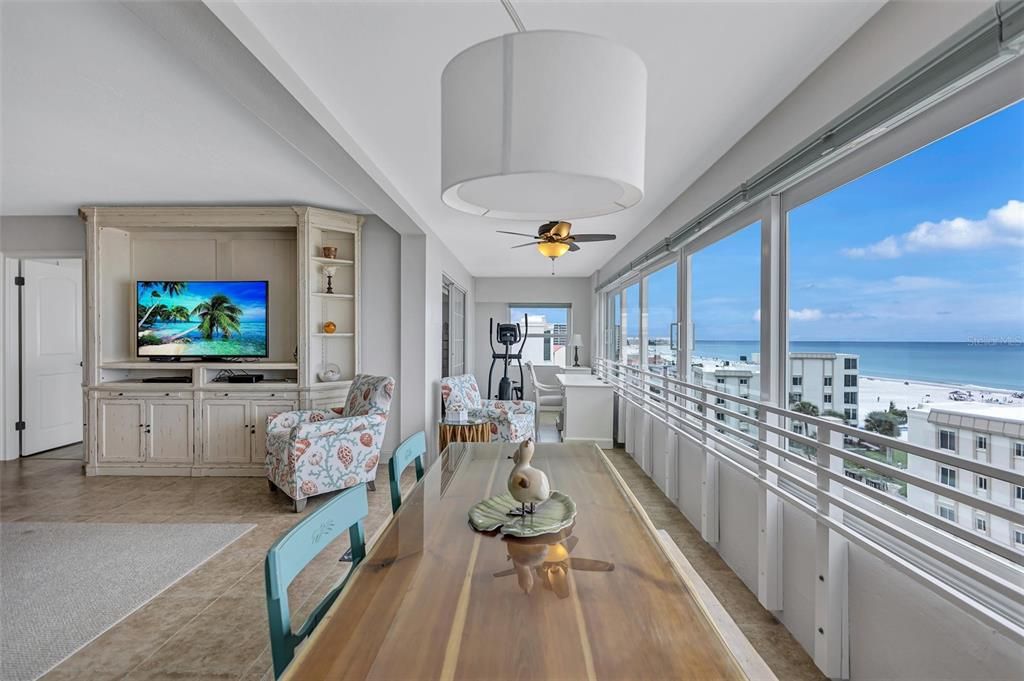 Active With Contract: $1,795,000 (3 beds, 2 baths, 1798 Square Feet)