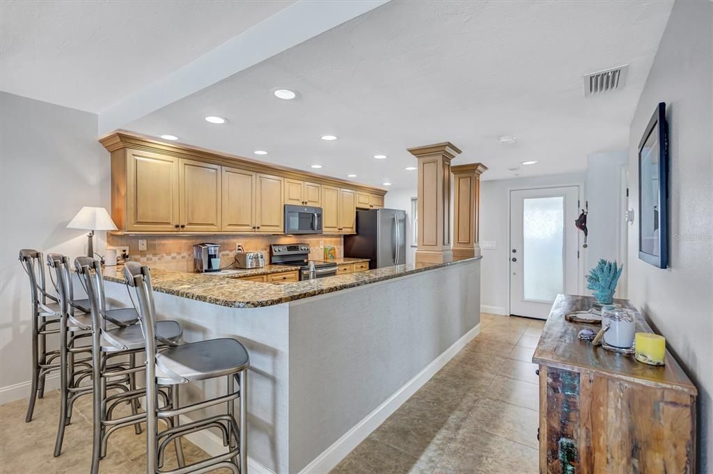 Active With Contract: $1,795,000 (3 beds, 2 baths, 1798 Square Feet)