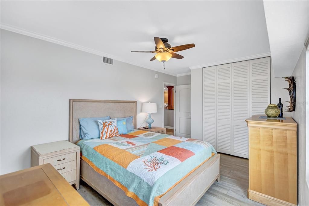 Active With Contract: $1,795,000 (3 beds, 2 baths, 1798 Square Feet)