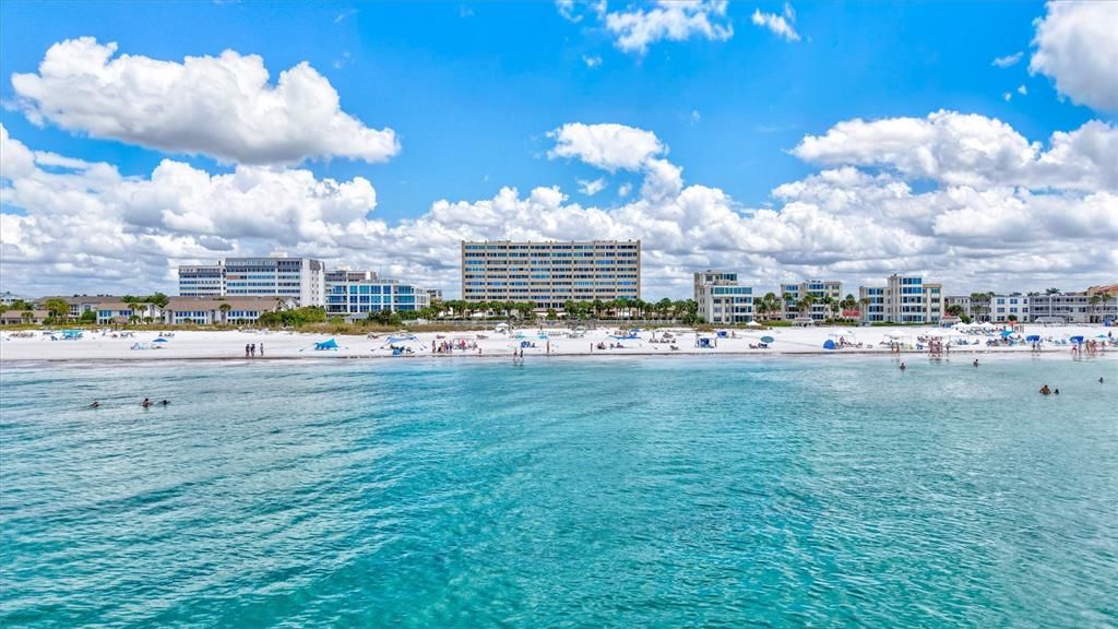 Active With Contract: $1,795,000 (3 beds, 2 baths, 1798 Square Feet)