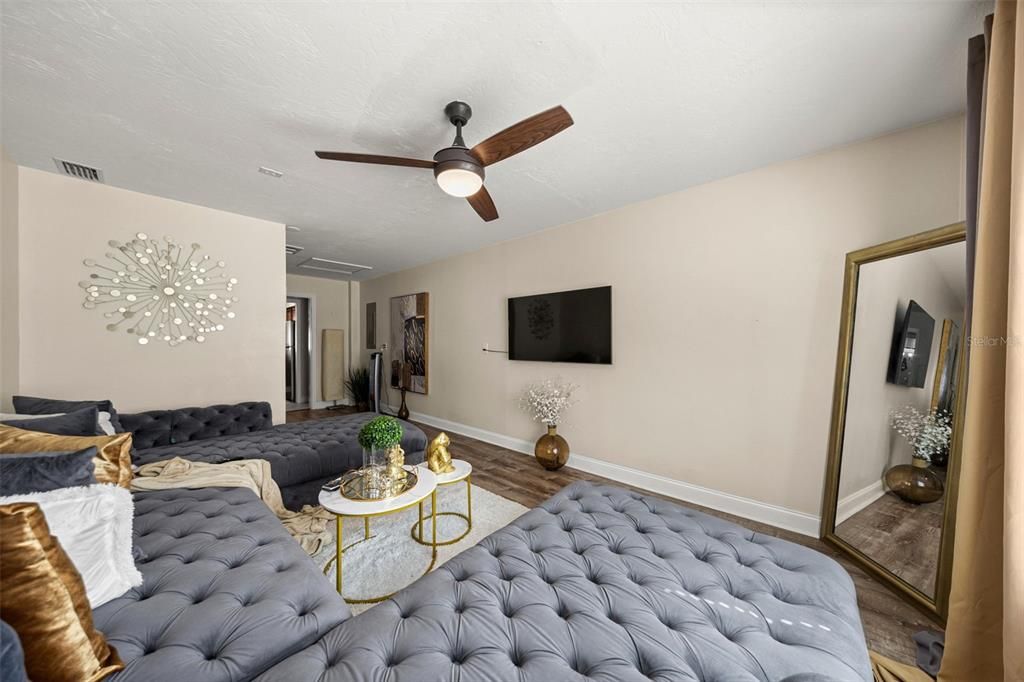 En Venta: $185,000 (2 camas, 1 baños, 1578 Pies cuadrados)