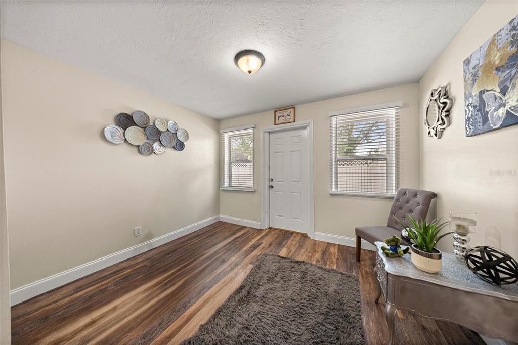 En Venta: $185,000 (2 camas, 1 baños, 1578 Pies cuadrados)