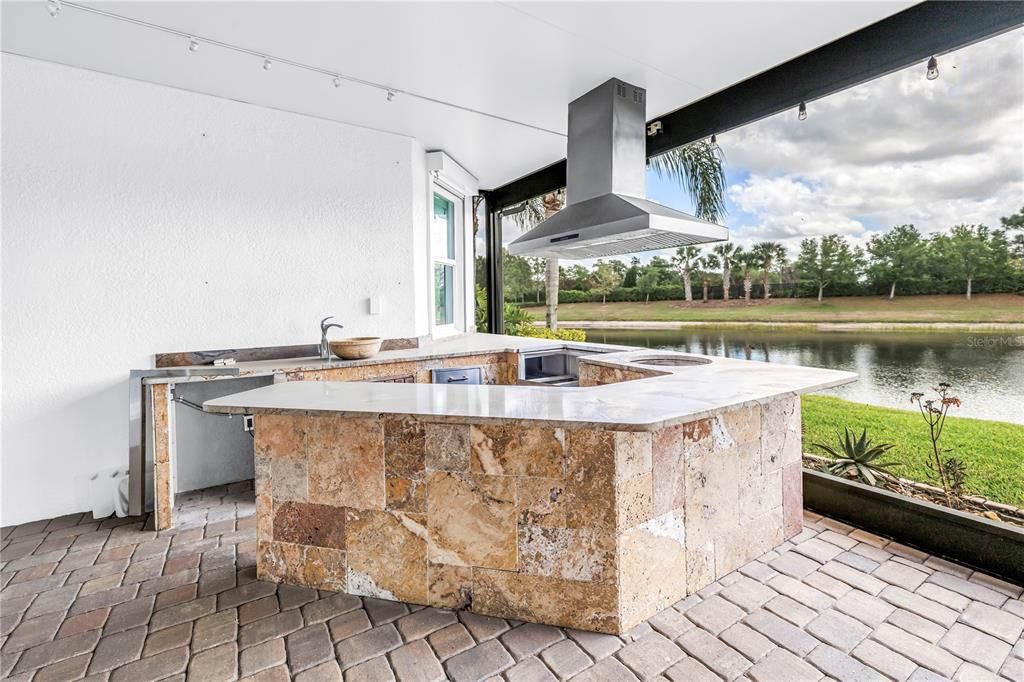 En Venta: $599,000 (3 camas, 3 baños, 3018 Pies cuadrados)