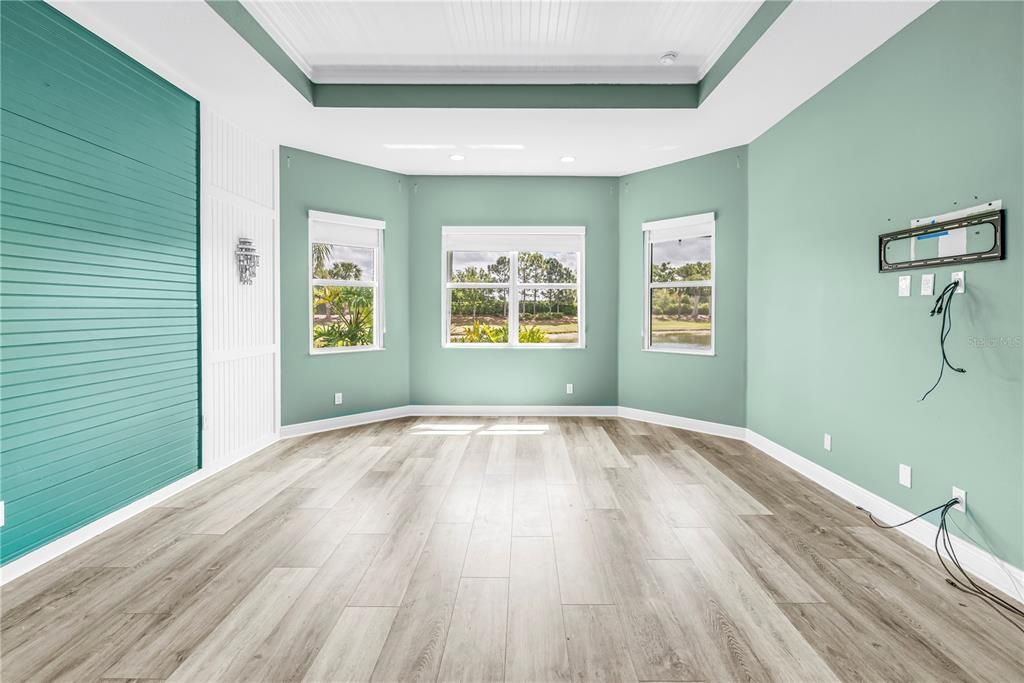 En Venta: $599,000 (3 camas, 3 baños, 3018 Pies cuadrados)