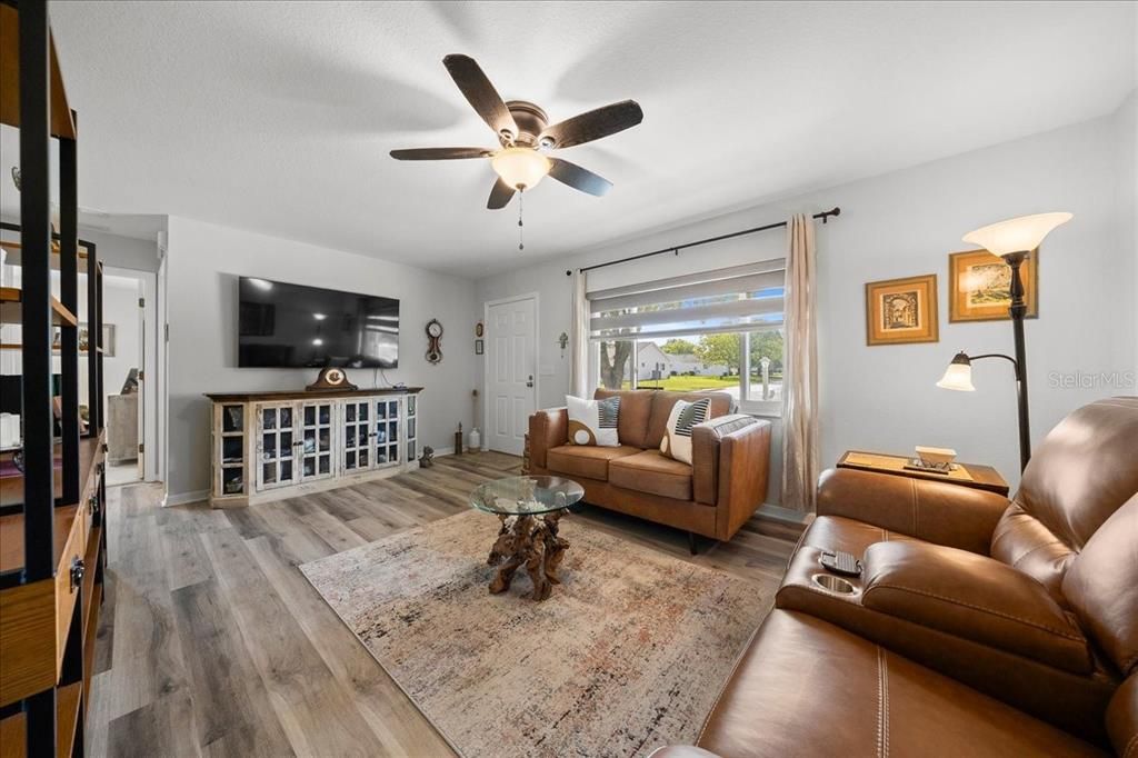 En Venta: $189,999 (2 camas, 1 baños, 816 Pies cuadrados)