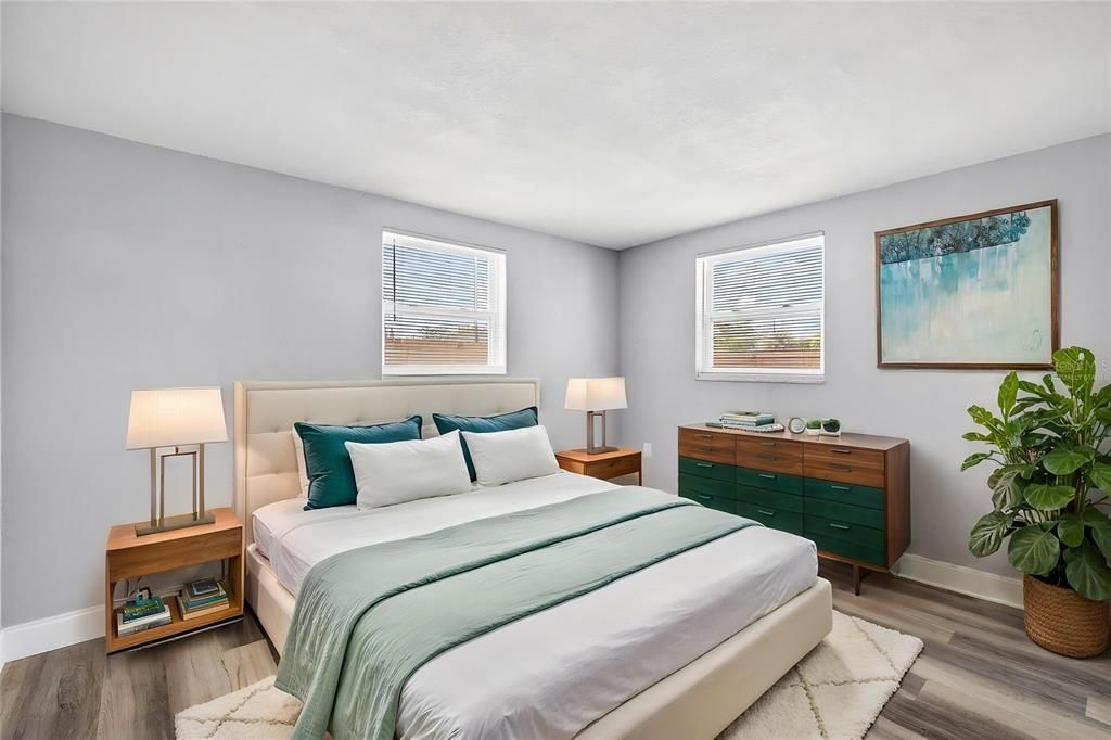 Activo con contrato: $269,900 (3 camas, 2 baños, 1310 Pies cuadrados)
