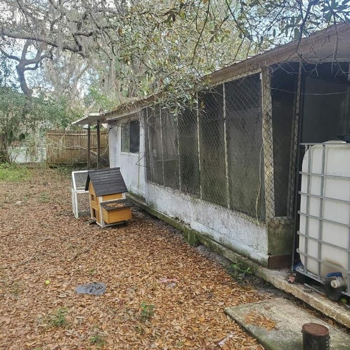 For Sale: $59,900 (2 beds, 1 baths, 480 Square Feet)