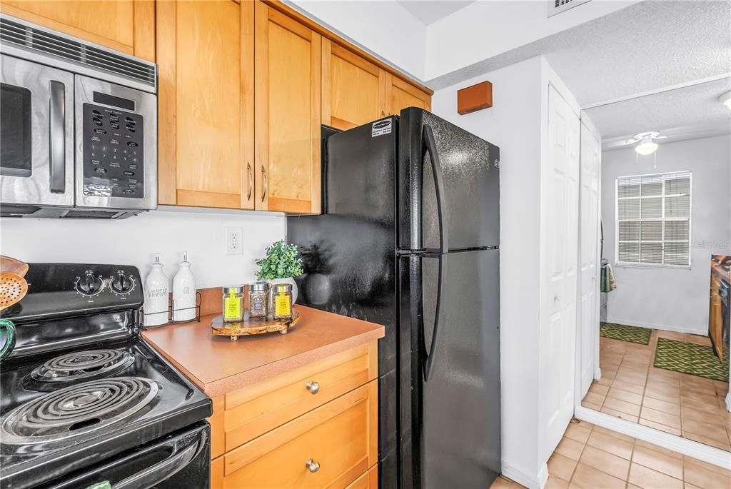 Activo con contrato: $142,000 (1 camas, 1 baños, 680 Pies cuadrados)