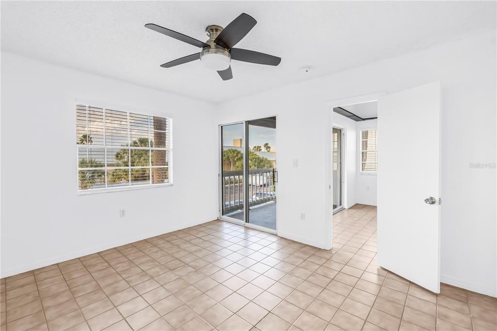 Activo con contrato: $142,000 (1 camas, 1 baños, 680 Pies cuadrados)