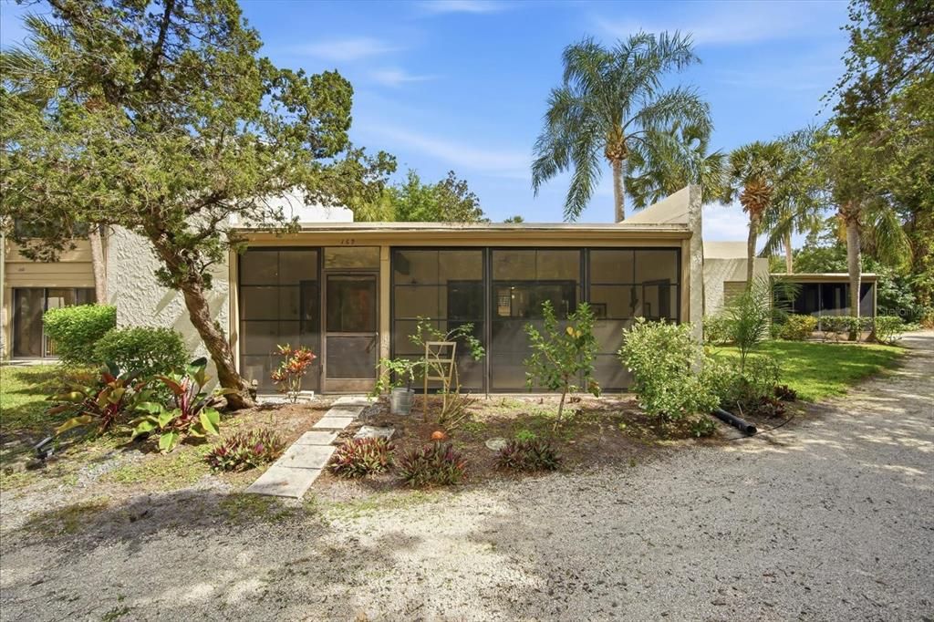 En Venta: $250,000 (2 camas, 2 baños, 1408 Pies cuadrados)