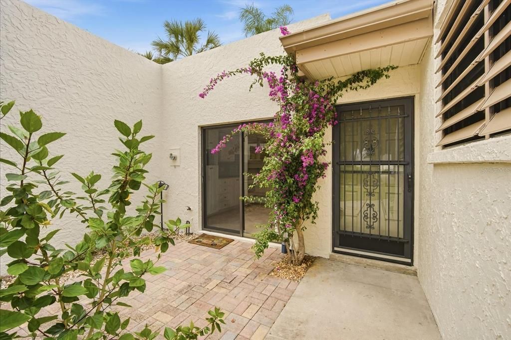 En Venta: $250,000 (2 camas, 2 baños, 1408 Pies cuadrados)