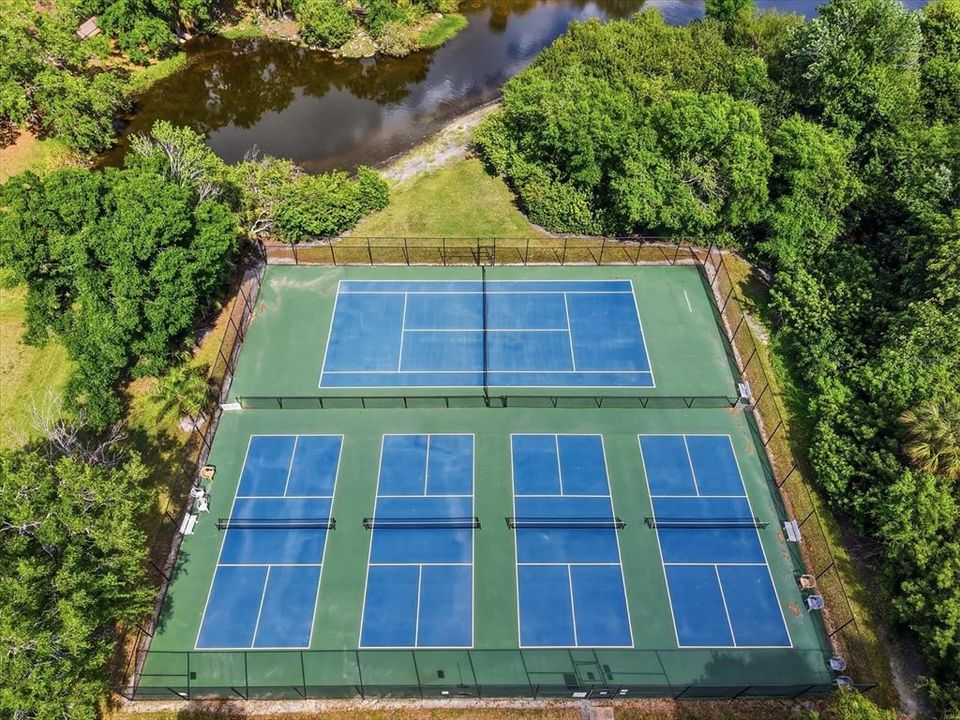 En Venta: $250,000 (2 camas, 2 baños, 1408 Pies cuadrados)