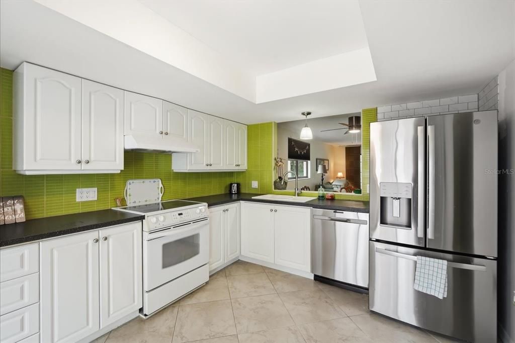 En Venta: $250,000 (2 camas, 2 baños, 1408 Pies cuadrados)