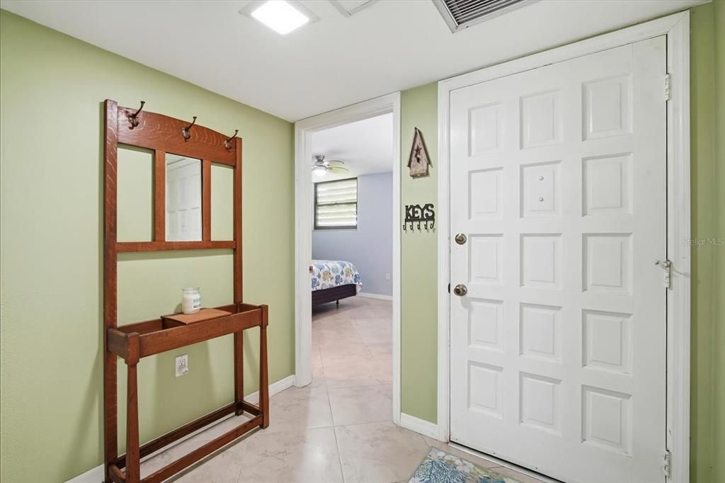 En Venta: $250,000 (2 camas, 2 baños, 1408 Pies cuadrados)