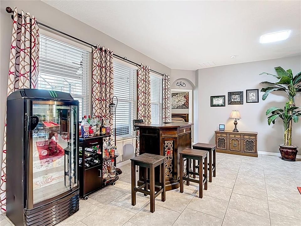 На продажу: $465,000 (4 спален, 3 ванн, 2360 Квадратных фут)