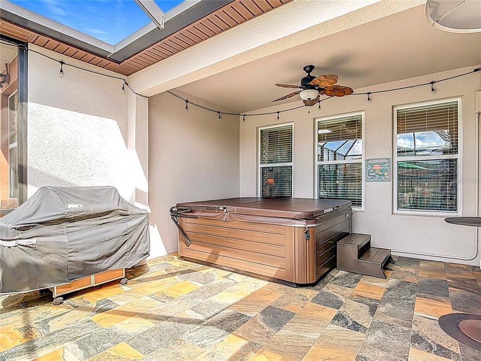 На продажу: $465,000 (4 спален, 3 ванн, 2360 Квадратных фут)