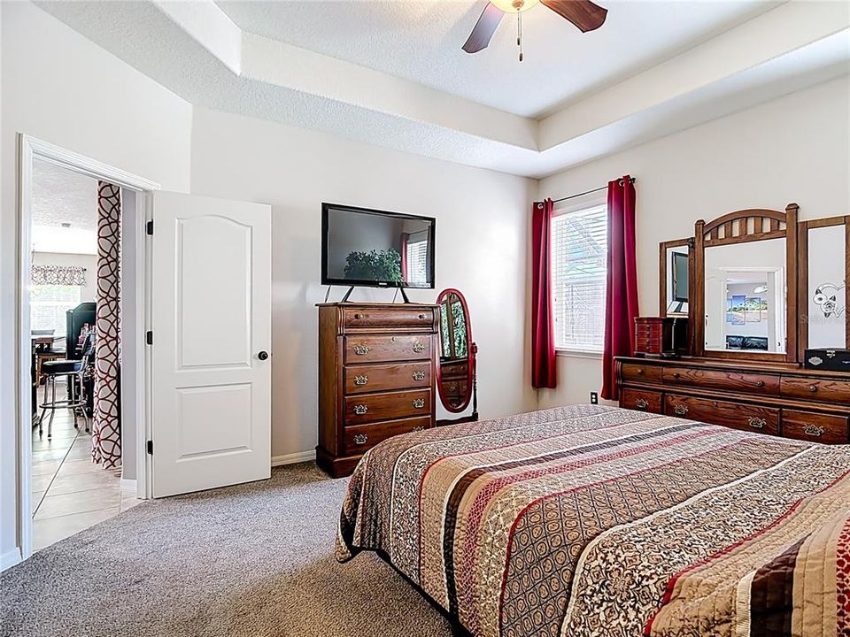 На продажу: $465,000 (4 спален, 3 ванн, 2360 Квадратных фут)