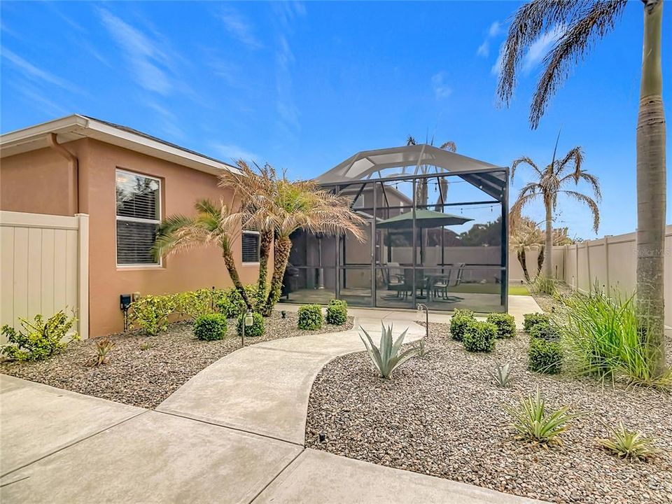 На продажу: $465,000 (4 спален, 3 ванн, 2360 Квадратных фут)