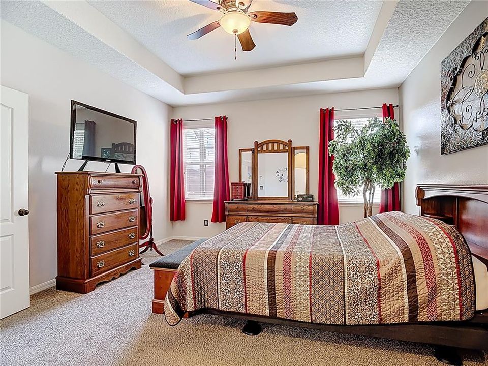 На продажу: $465,000 (4 спален, 3 ванн, 2360 Квадратных фут)