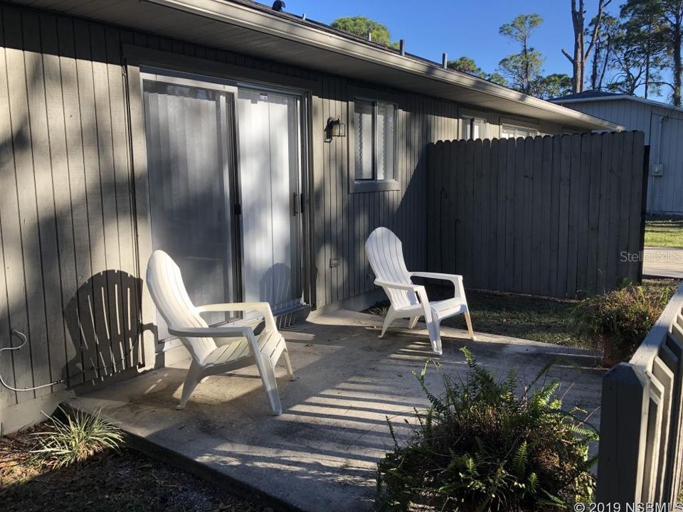 На продажу: $340,000 (2 спален, 0 ванн, 2200 Квадратных фут)