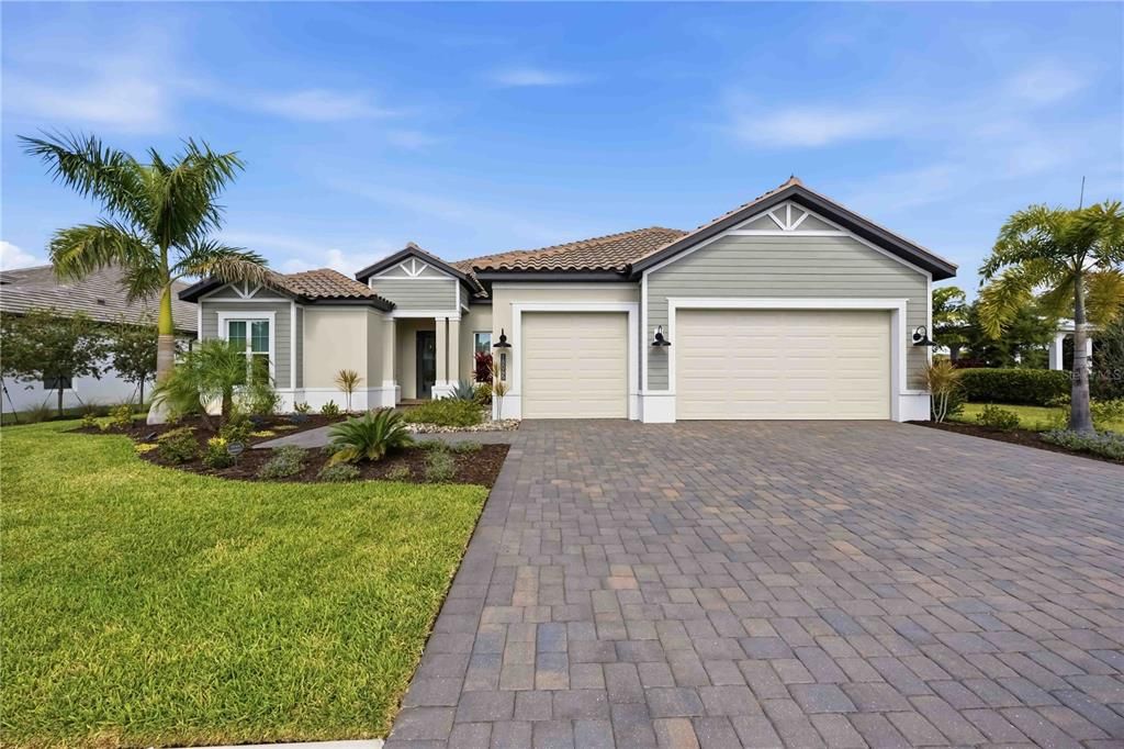 For Sale: $1,649,990 (3 beds, 3 baths, 2872 Square Feet)
