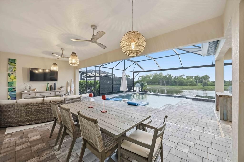 For Sale: $1,649,990 (3 beds, 3 baths, 2872 Square Feet)