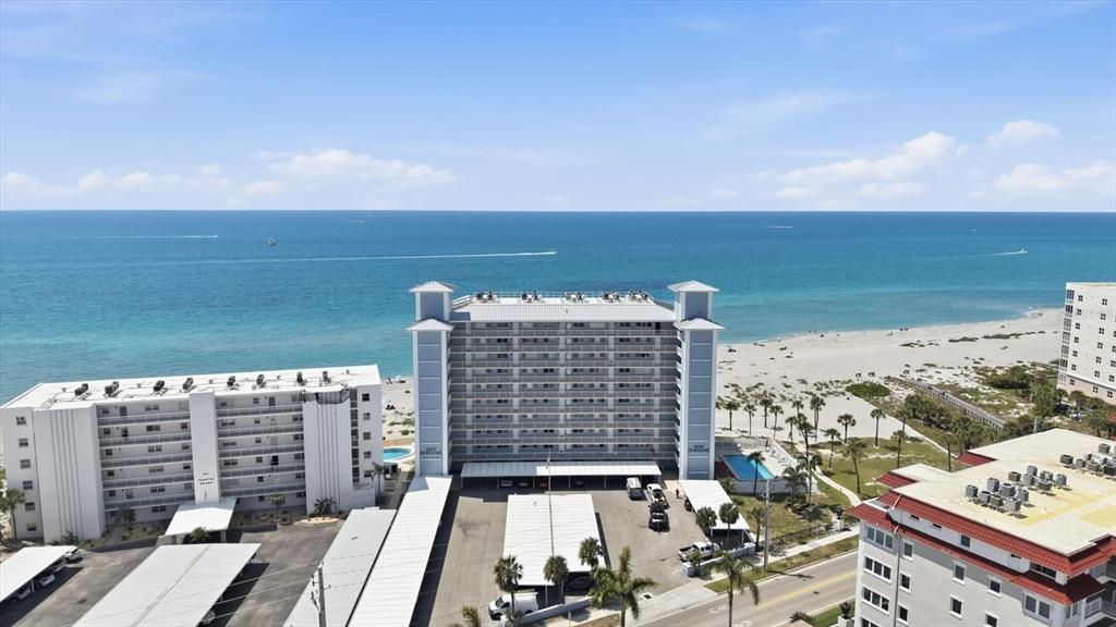 For Sale: $899,000 (2 beds, 2 baths, 1195 Square Feet)