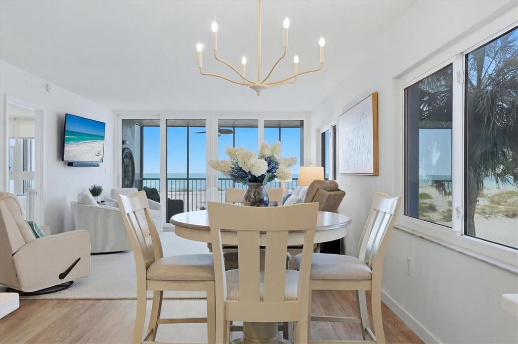 For Sale: $899,000 (2 beds, 2 baths, 1195 Square Feet)