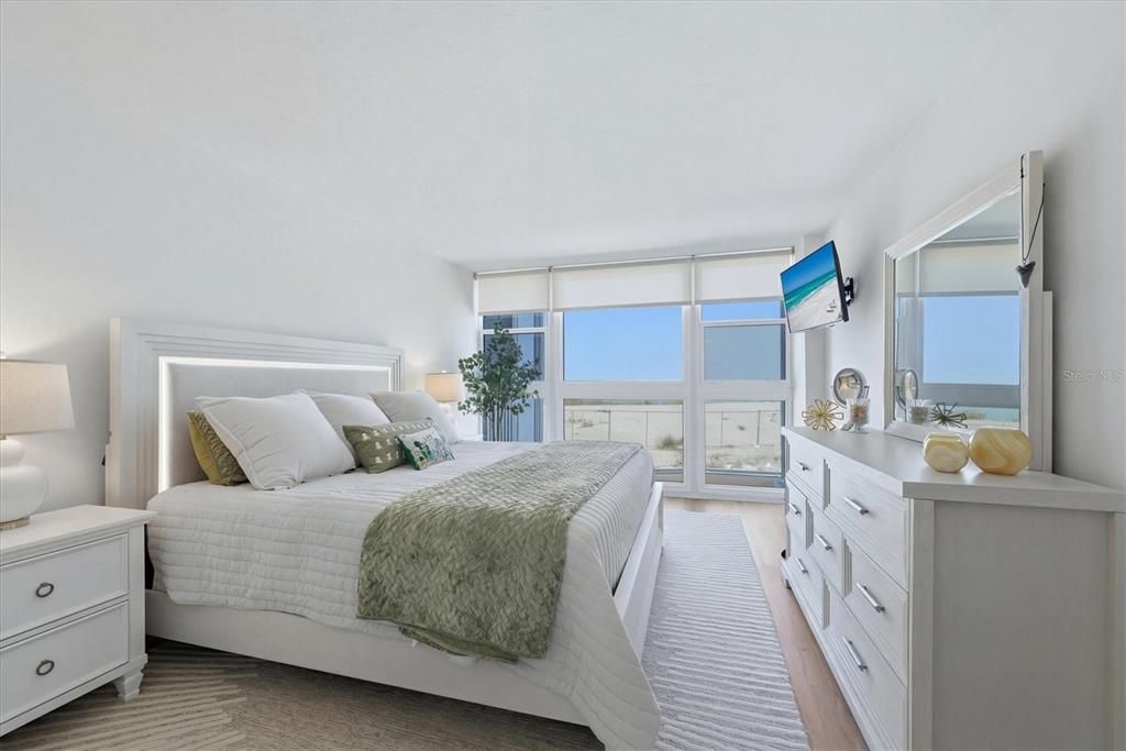 For Sale: $899,000 (2 beds, 2 baths, 1195 Square Feet)