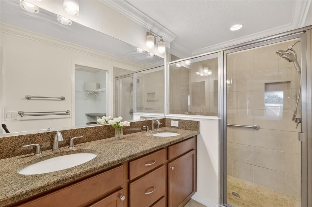 Active With Contract: $550,000 (3 beds, 2 baths, 1938 Square Feet)