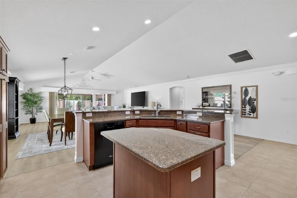 Active With Contract: $550,000 (3 beds, 2 baths, 1938 Square Feet)