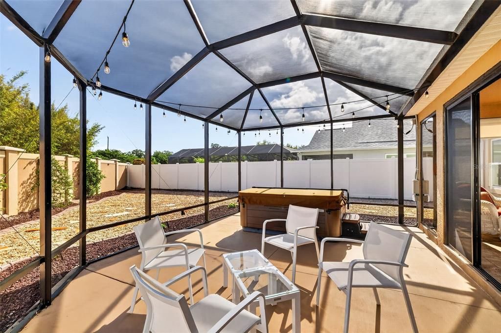 Active With Contract: $550,000 (3 beds, 2 baths, 1938 Square Feet)