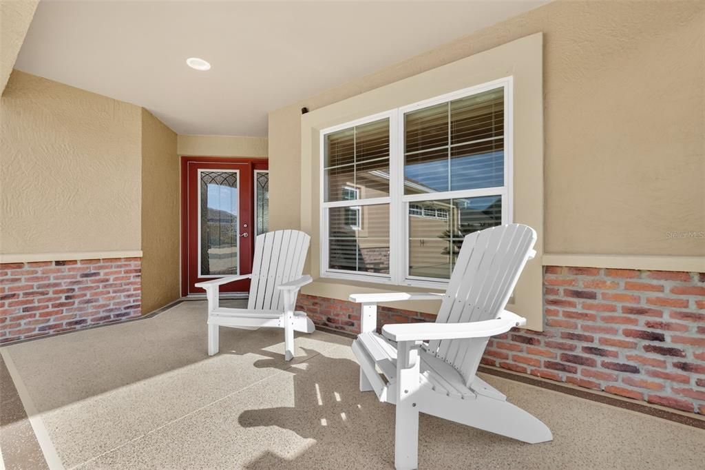 Active With Contract: $550,000 (3 beds, 2 baths, 1938 Square Feet)