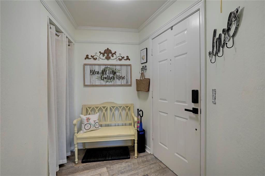 待售: $295,000 (1 贝兹, 1 浴室, 912 平方英尺)