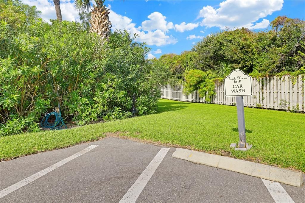 待售: $295,000 (1 贝兹, 1 浴室, 912 平方英尺)